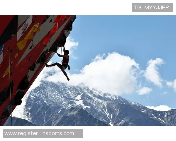 广州攀岩队在极限运动世界杯中的力量表现分析与点评