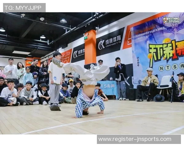 实时新闻全国街舞大赛点评杭州街舞队战术表现分析与精彩瞬间回顾